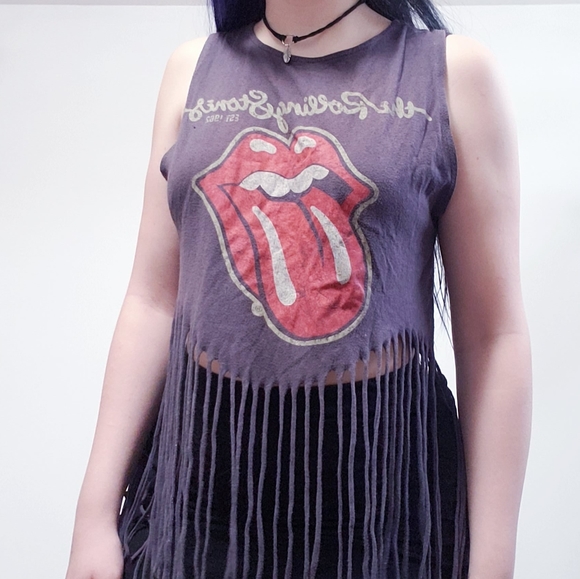 StreetWearSociety Rolling Stones Fringe Tank Top - Picture 2 of 13